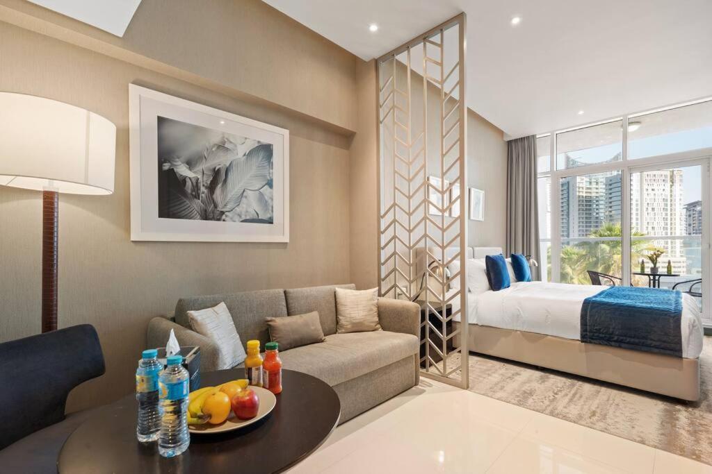 Apartment Luxury Smart Studio With Canal View Business Bay Dubai